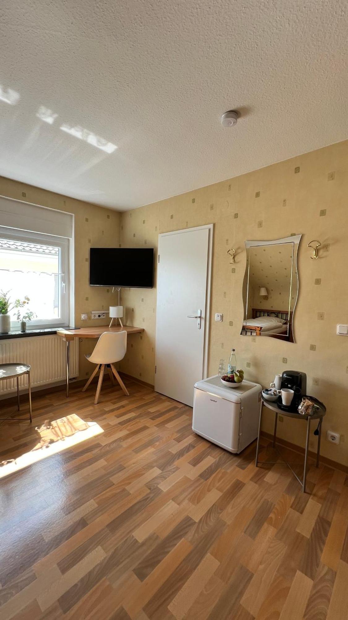 Gaestehaus Kliebenstein Saarwellingen Luaran gambar