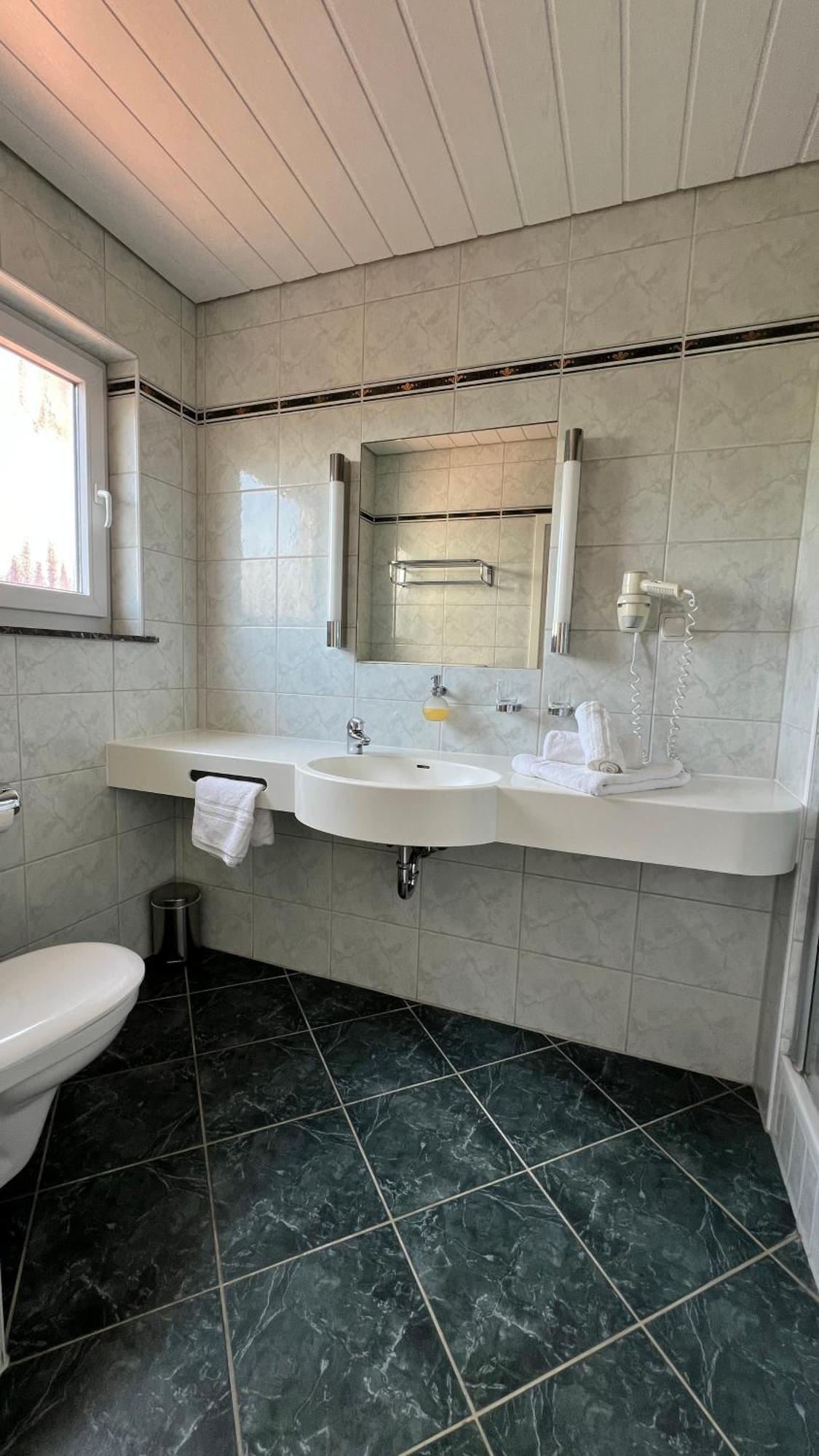 Gaestehaus Kliebenstein Saarwellingen Luaran gambar